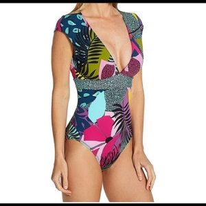 Bleu Rod Beattie one-piece swimsuit, size 6, jungle print